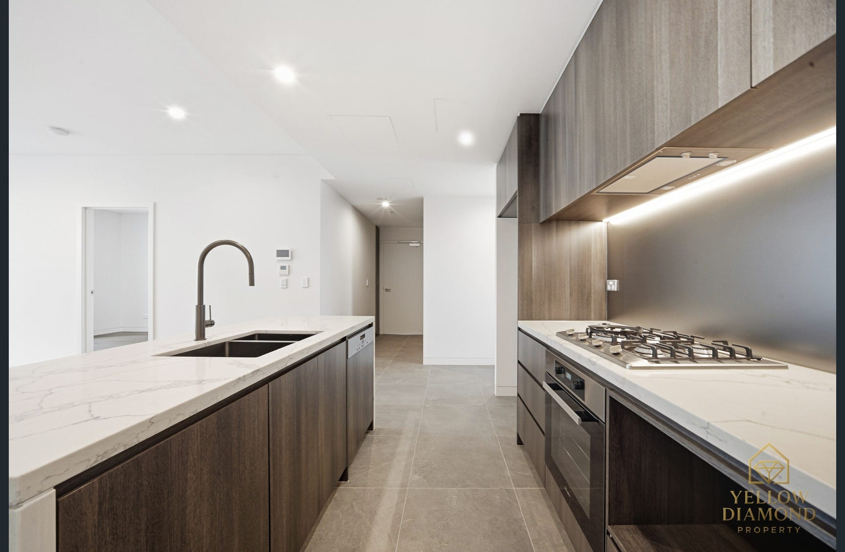 Spacious 3 Bedroom Apartment + Study with North-East Aspect – photo 1